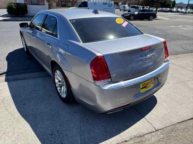 2018 Chrysler 300 Touring L