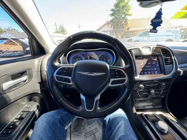 2018 Chrysler 300 Touring L
