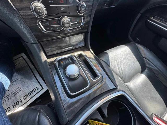 2018 Chrysler 300 Touring L