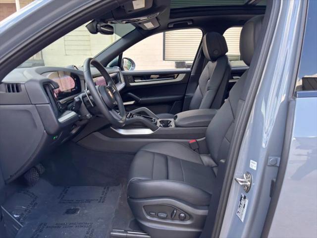 2025 Porsche Cayenne E-Hybrid E