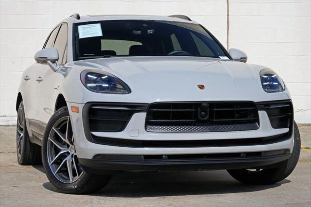2025 Porsche Macan T