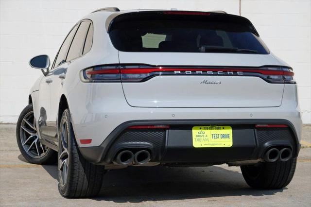 2025 Porsche Macan T