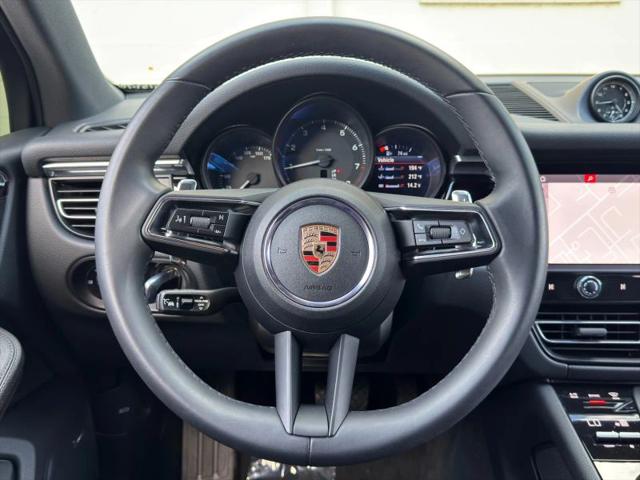 2025 Porsche Macan T
