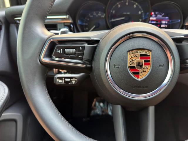 2025 Porsche Macan T