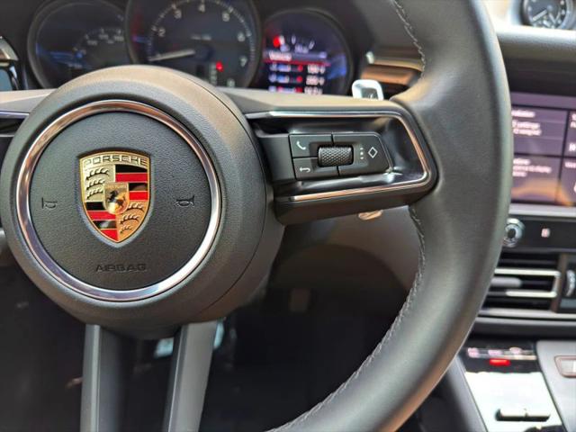 2025 Porsche Macan T