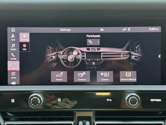 2025 Porsche Macan T