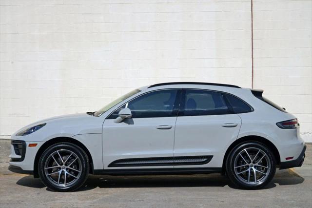 2025 Porsche Macan T