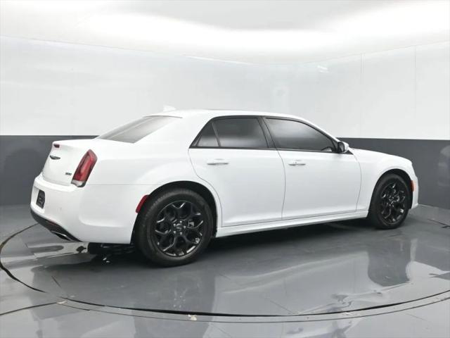 2023 Chrysler 300 Touring L AWD