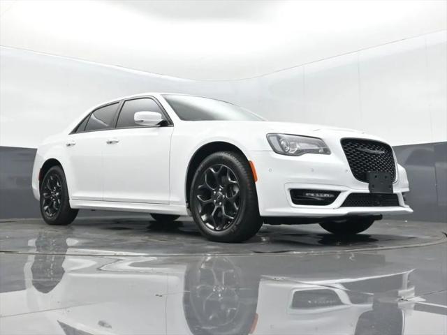 2023 Chrysler 300 Touring L AWD