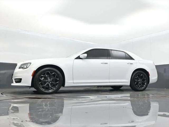2023 Chrysler 300 Touring L AWD