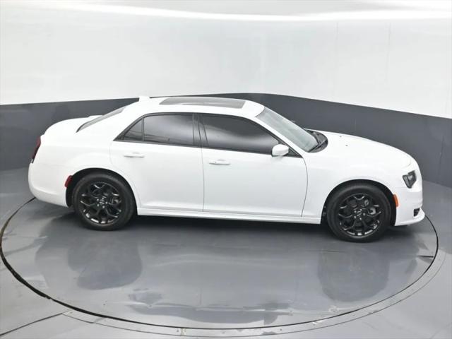 2023 Chrysler 300 Touring L AWD