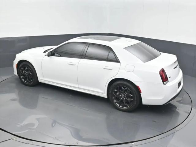 2023 Chrysler 300 Touring L AWD