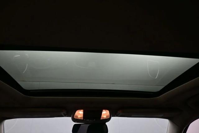 2023 Chrysler 300 Touring L AWD