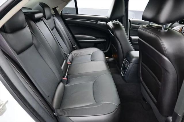 2023 Chrysler 300 Touring L AWD