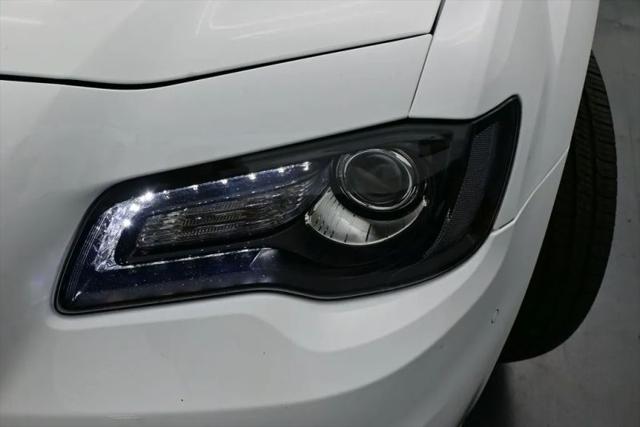 2023 Chrysler 300 Touring L AWD