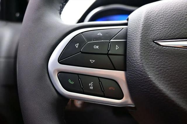 2023 Chrysler 300 Touring L AWD