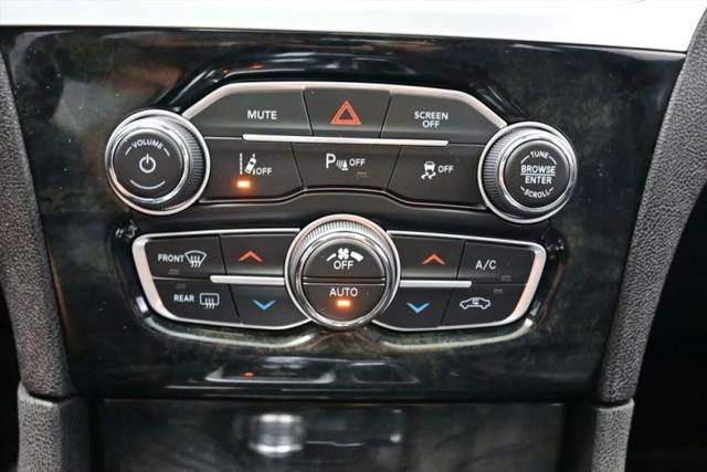 2023 Chrysler 300 Touring L AWD