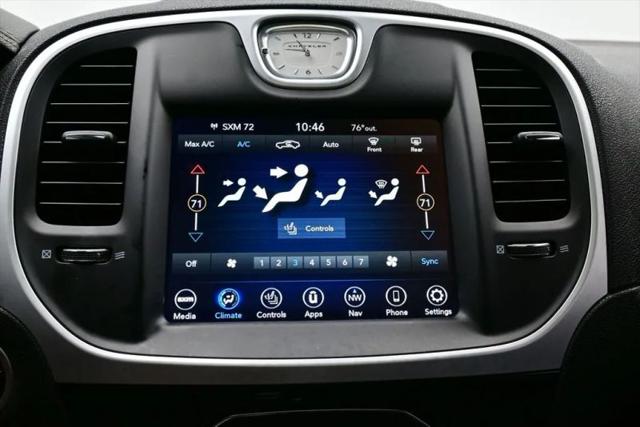 2023 Chrysler 300 Touring L AWD