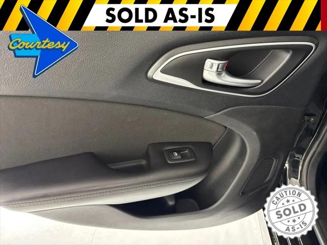 2015 Chrysler 200 Limited