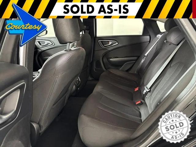 2015 Chrysler 200 Limited
