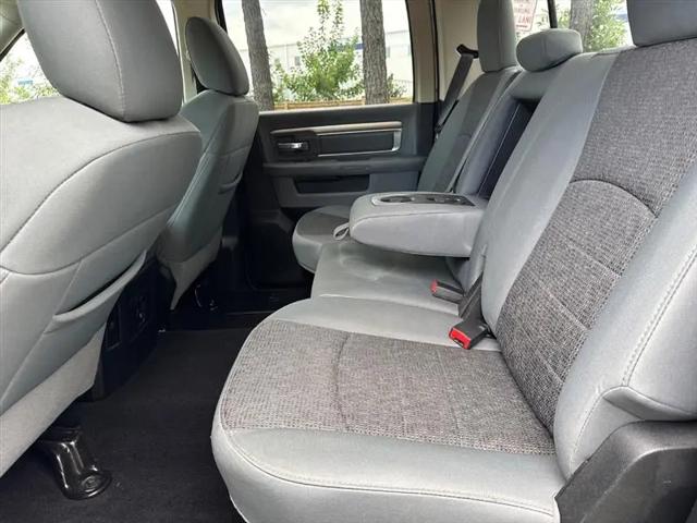 2017 Ram 1500 Big Horn Crew Cab 4x4 57 Box
