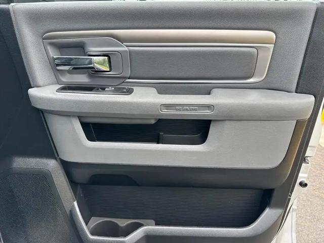 2017 Ram 1500 Big Horn Crew Cab 4x4 57 Box