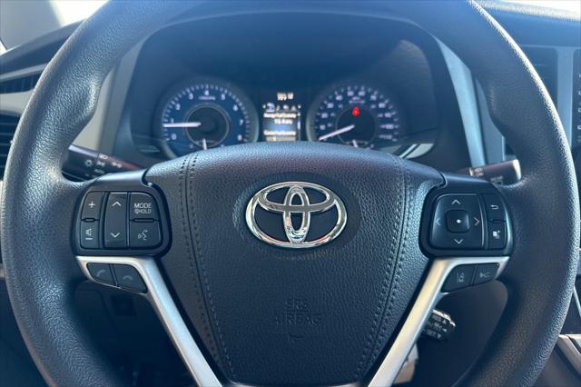 2020 Toyota Sienna LE