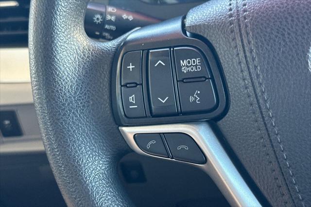 2020 Toyota Sienna LE