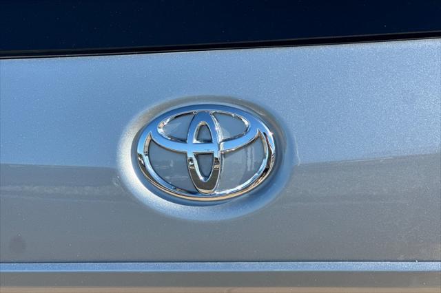 2020 Toyota Sienna LE