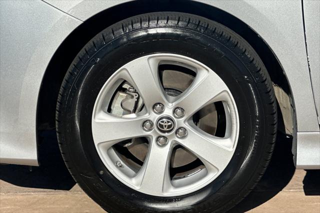 2020 Toyota Sienna LE