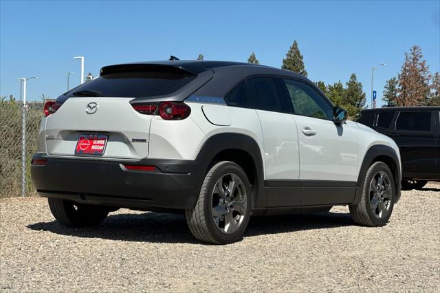 2022 Mazda MX-30 EV Premium Plus