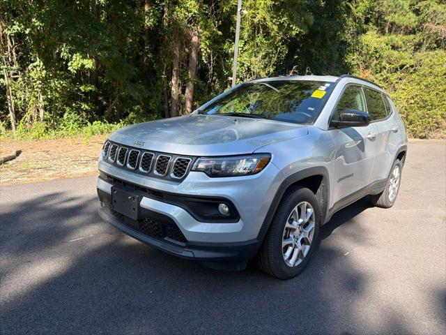 2024 Jeep Compass Latitude Lux FWD 2024 Jeep Compass Latitude Lux FWD
