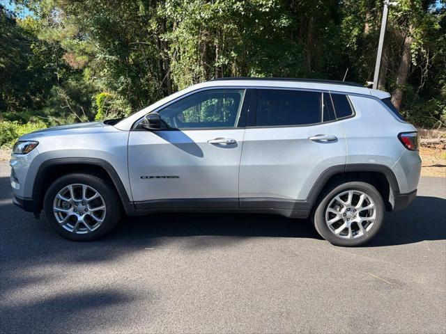 2024 Jeep Compass Latitude Lux FWD 2024 Jeep Compass Latitude Lux FWD