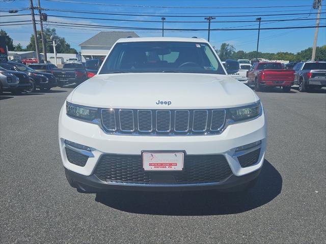 2022 Jeep Grand Cherokee Limited 4x4 2022 Jeep Grand Cherokee Limited 4x4