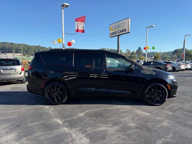 2025 Chrysler Pacifica Limited AWD 2025 Chrysler Pacifica Limited AWD