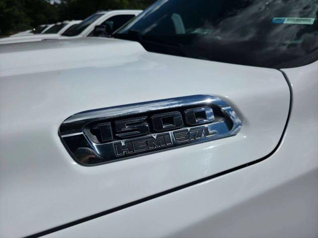 2019 Ram 1500 Big Horn/Lone Star Crew Cab 4x4 57 Box