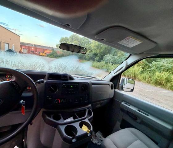 2013 Ford E-250 Base