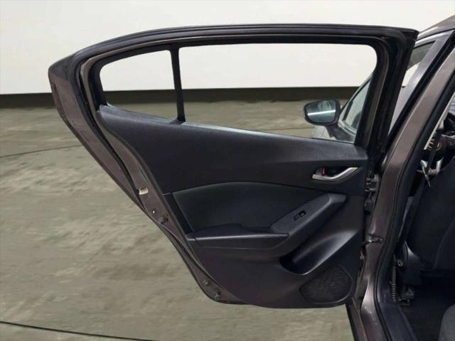 2016 Mazda Mazda3 i Touring