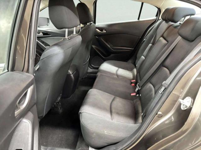 2016 Mazda Mazda3 i Touring