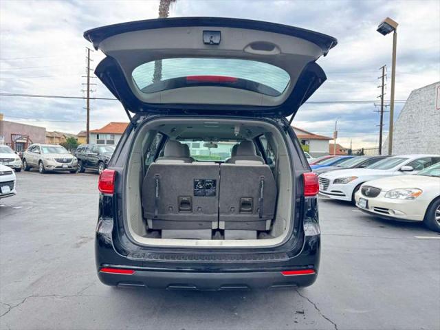 2019 Kia Sedona L