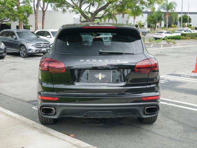 2018 Porsche Cayenne Base