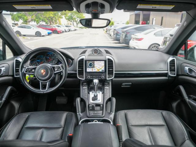 2018 Porsche Cayenne Base