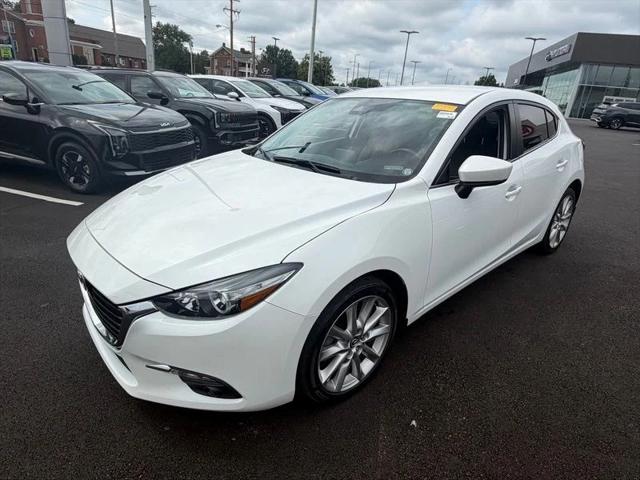 2017 Mazda Mazda3 Hatchback Touring 2017 Mazda Mazda3 Hatchback Touring