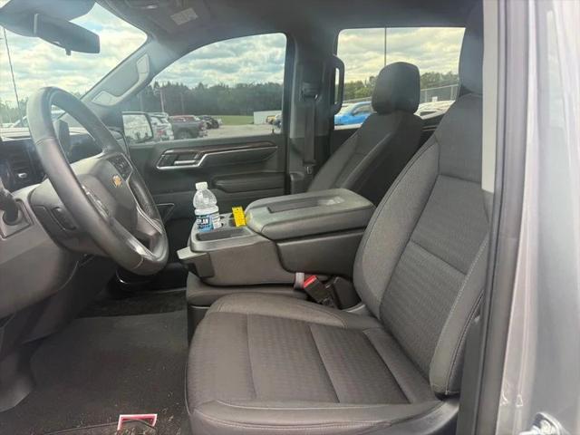 2023 Chevrolet Silverado 1500 4WD Crew Cab Short Bed LT with 2FL