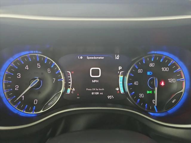 2025 Chrysler Pacifica Select