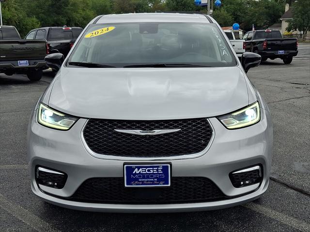 2024 Chrysler Pacifica Touring L AWD