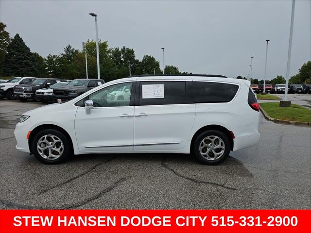 2022 Chrysler Pacifica Limited for sale in Urbandale, IA