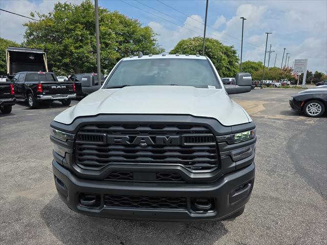 2026 RAM 3500 Chassis Tradesman/Big Horn