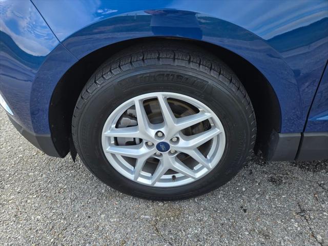 2021 Ford Edge SE