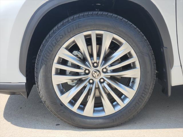 2026 Toyota Highlander Unknown